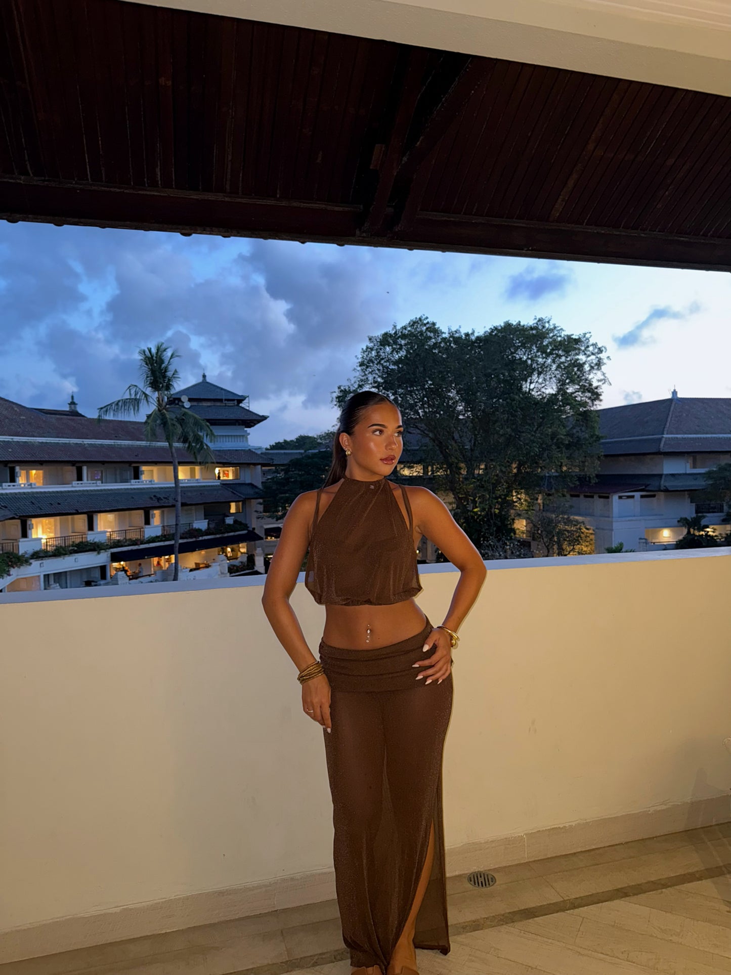 NUSA shimmer brown maxi set