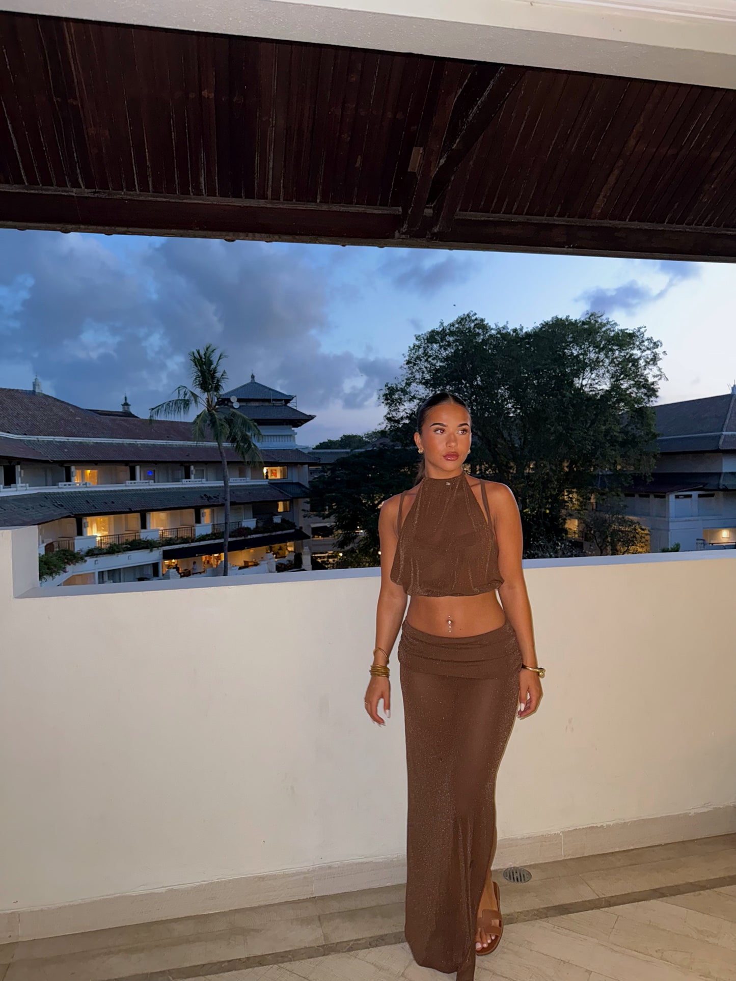 NUSA shimmer brown maxi set